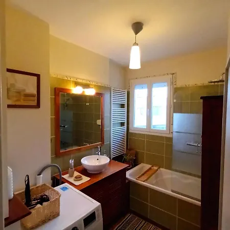 Grande Maison Familiale 300 M De La Et Du Centre * Sangatte