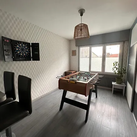 Grande Maison Familiale 300 M De La Et Du Centre *