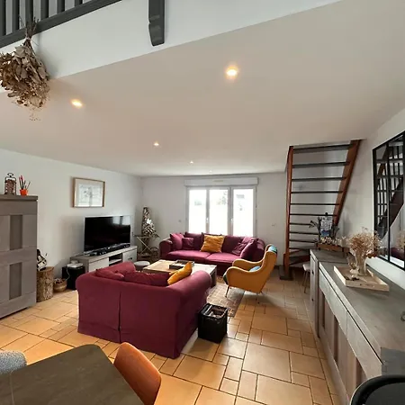 Grande Maison Familiale 300 M De La Et Du Centre Сasa de vacaciones