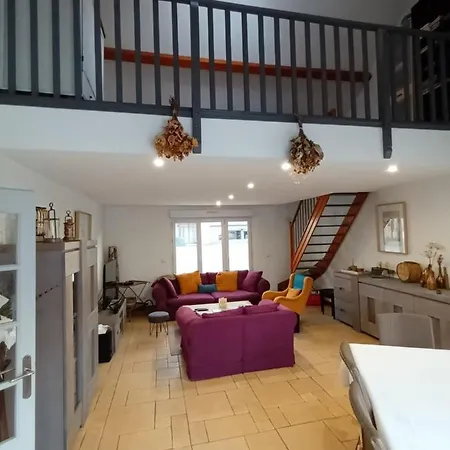 Grande Maison Familiale 300 M De La Et Du Centre Дом отдыха