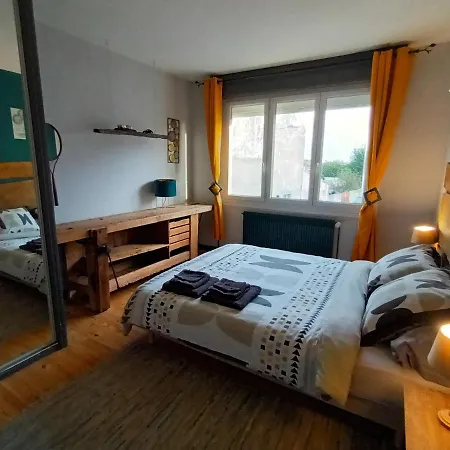 Grande Maison Familiale 300 M De La Et Du Centre 펜션 상가트